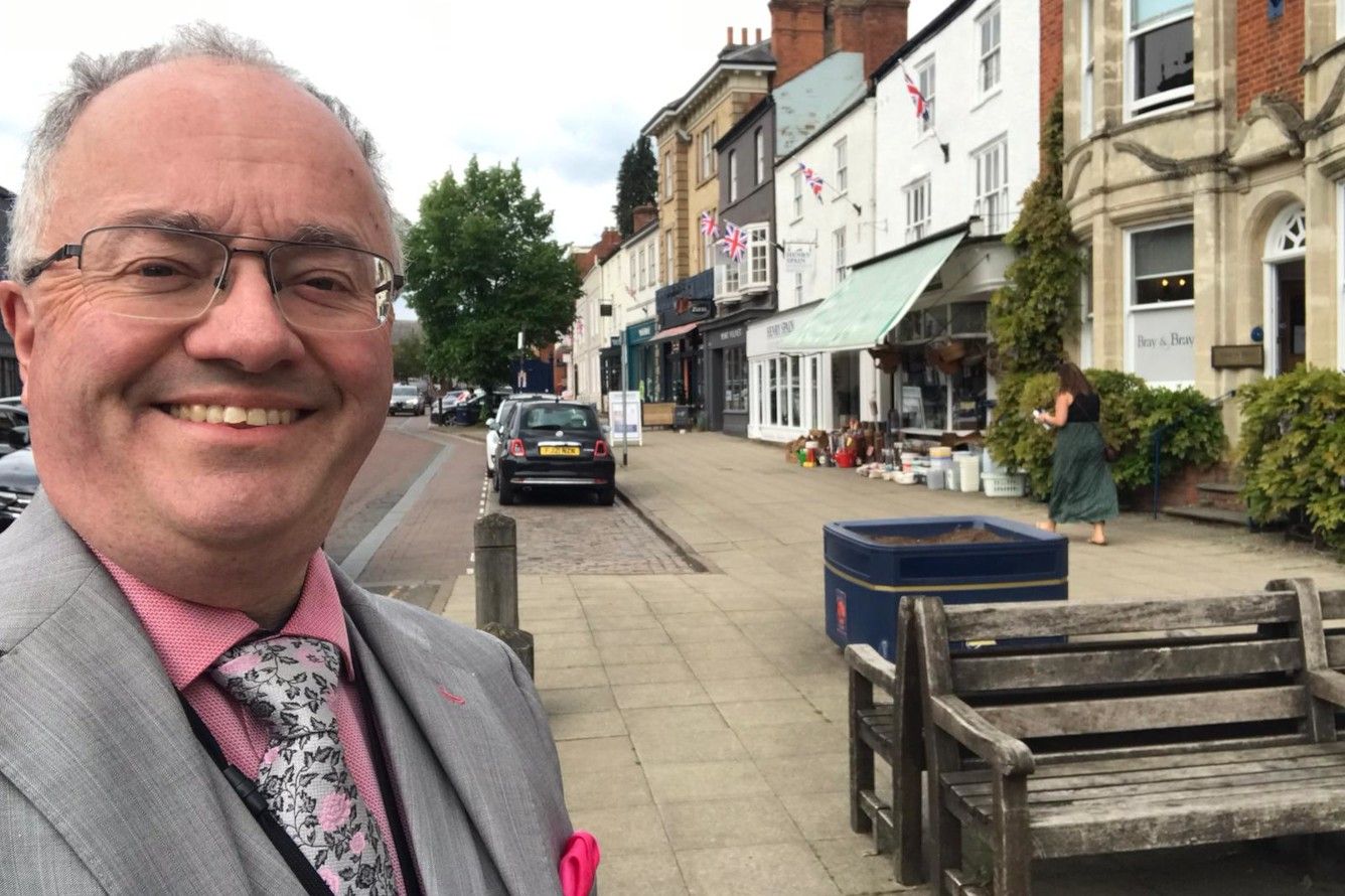 Photo of Rupert Matthews taking a selfie in Market Harborough © Leicestershire OPCC