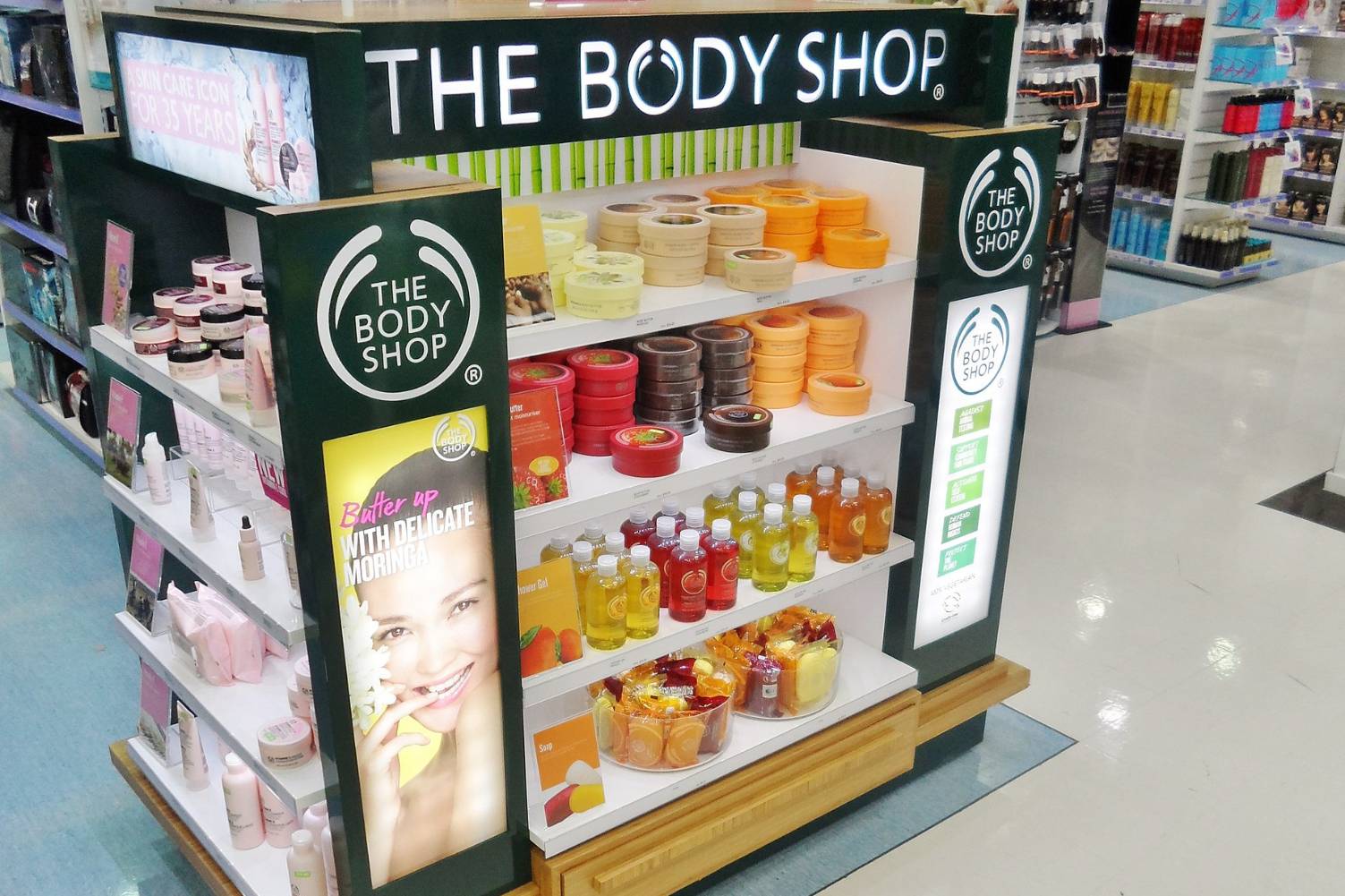 Photo of a stall in The Body Shop by Pear285